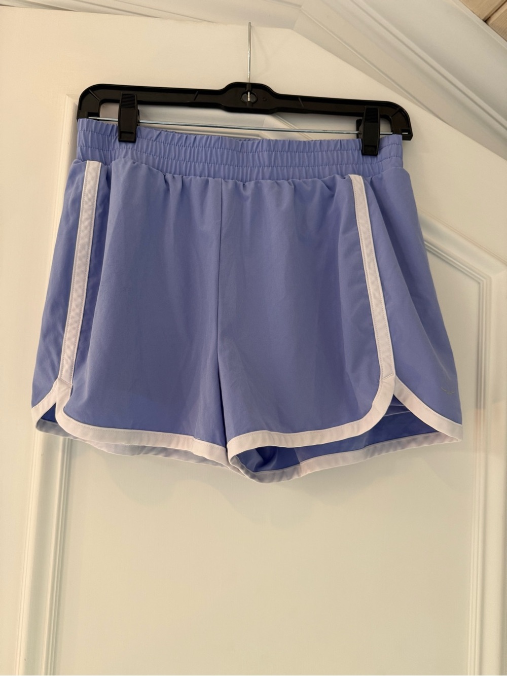 Beyond Yoga Lavender Running Shorts Small S White Trim Athletic